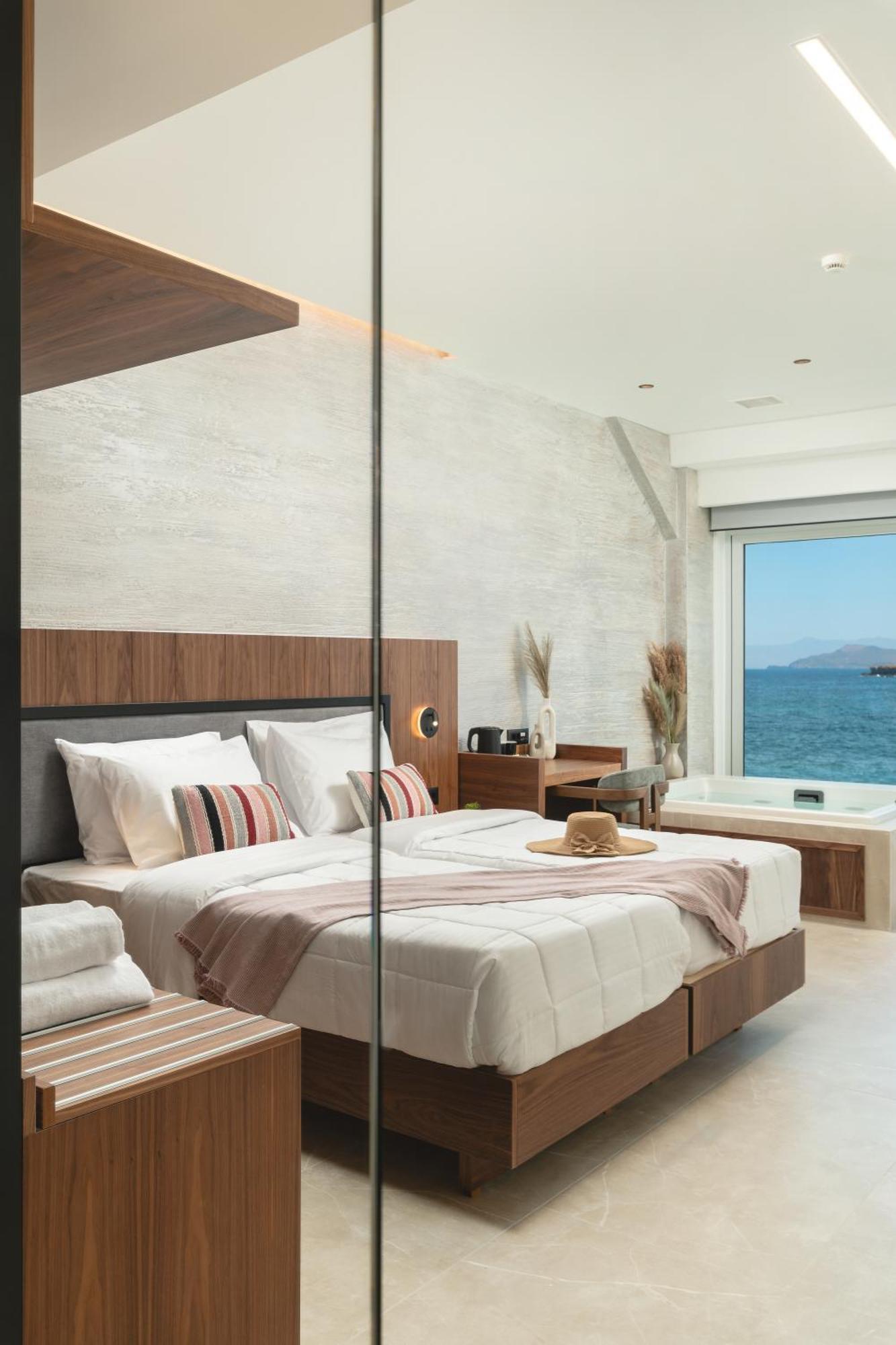 Elia Sea Suites Ханья Экстерьер фото